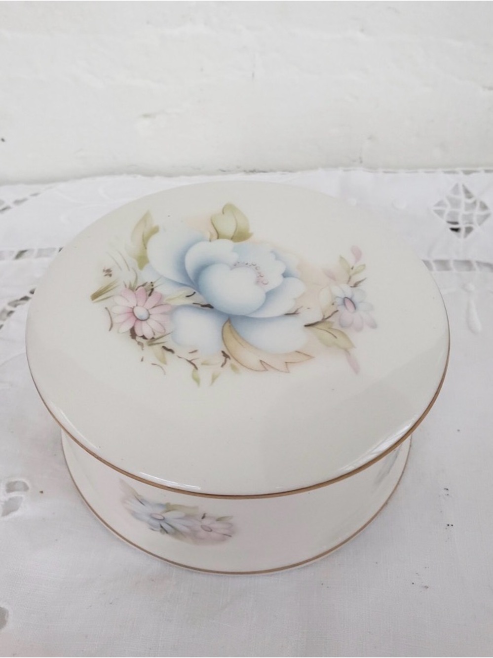 Vintage Sadler England Lidded Porcelain Trinket Box